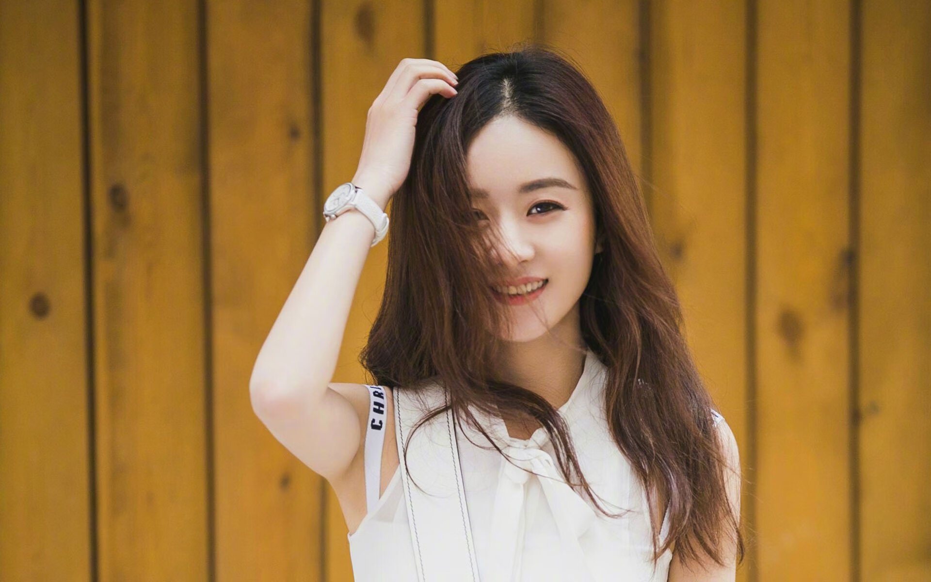 中国足球职业联赛裁判员执法规范持续加强，足球裁判员管理办法